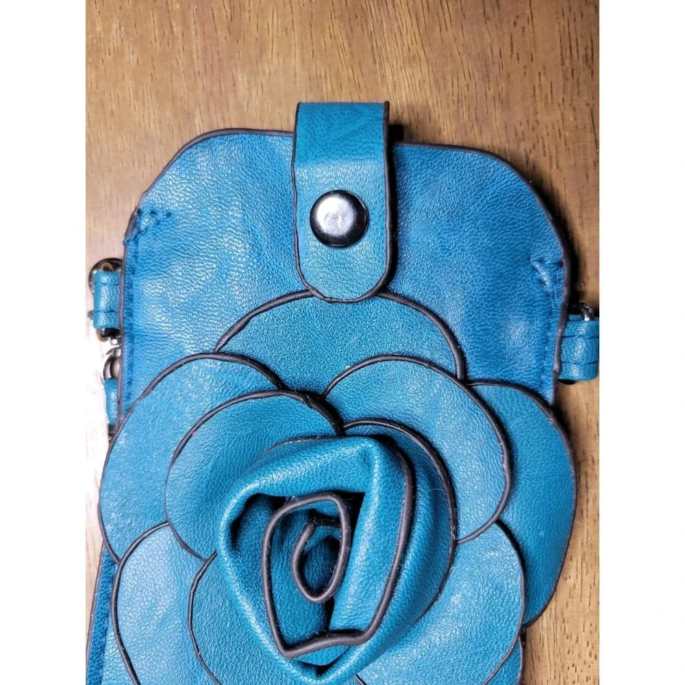 3D Rose Floral Phone Crossbody Bag Tech Pouch with Card Slot